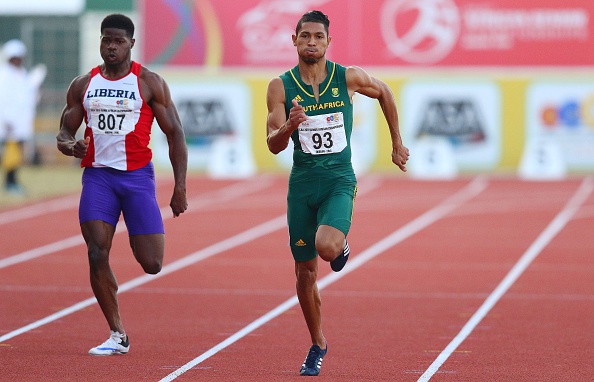 South Africa Wayde van Niekerk (R) runs ahead of Liberia Emmanuel Matadi (L) to the 200m for men final during day 5 of the Confederation of African Athletics (CAA) Championships held in Durban, on June 26, 2016. / AFP / Anesh Debiky (Photo credit should read ANESH DEBIKY/AFP/Getty Images)