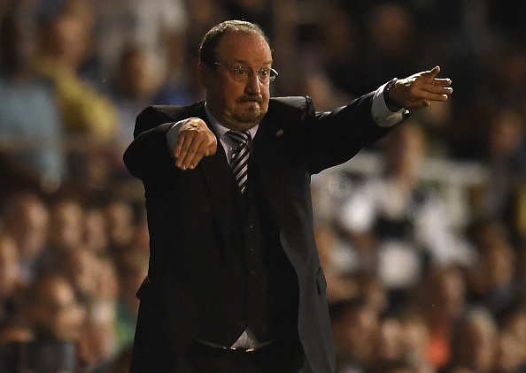 LONDON, ENGLAND - AUGUST 05:  Newcastle maneger Rafa Benitez shouts instructions during the Sky Bet Championship match between Fulham and Newcastle United at Craven Cottage on August 5, 2016 in London, England.  (Photo by Mike Hewitt/Getty Images)